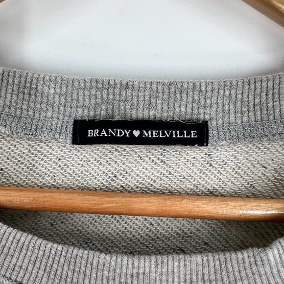 Brandy Melville Women's One Size Linen Blend Gray Cropped Sweatshirt Long Sleeve - Picture 7 of 13